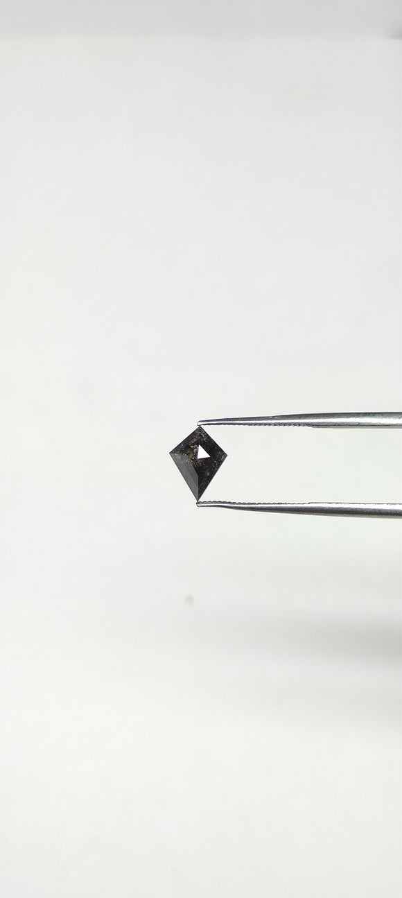0.63ct Salt and Pepper 8.00x4.98x2.65mm Kite Rosecut SP1029-12
